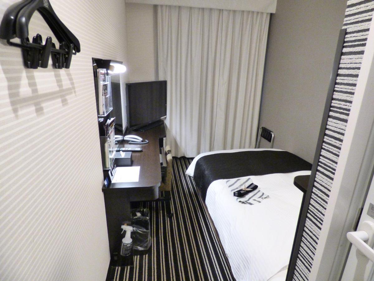 APA Hotel Takamatsu Kawaramachi Bagian luar foto