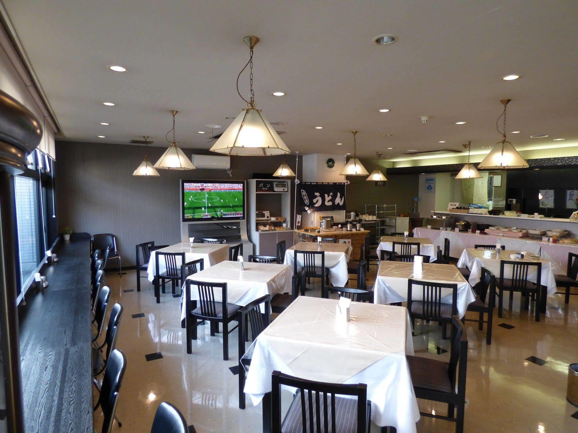 APA Hotel Takamatsu Kawaramachi Bagian luar foto
